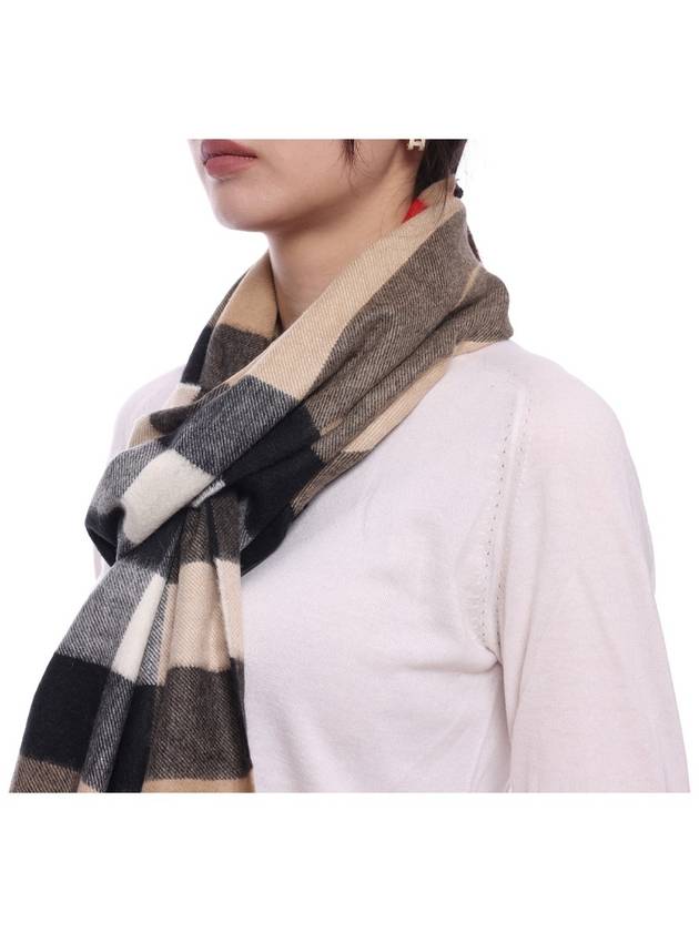 Classic Check Cashmere Muffler Beige - BURBERRY - BALAAN 6