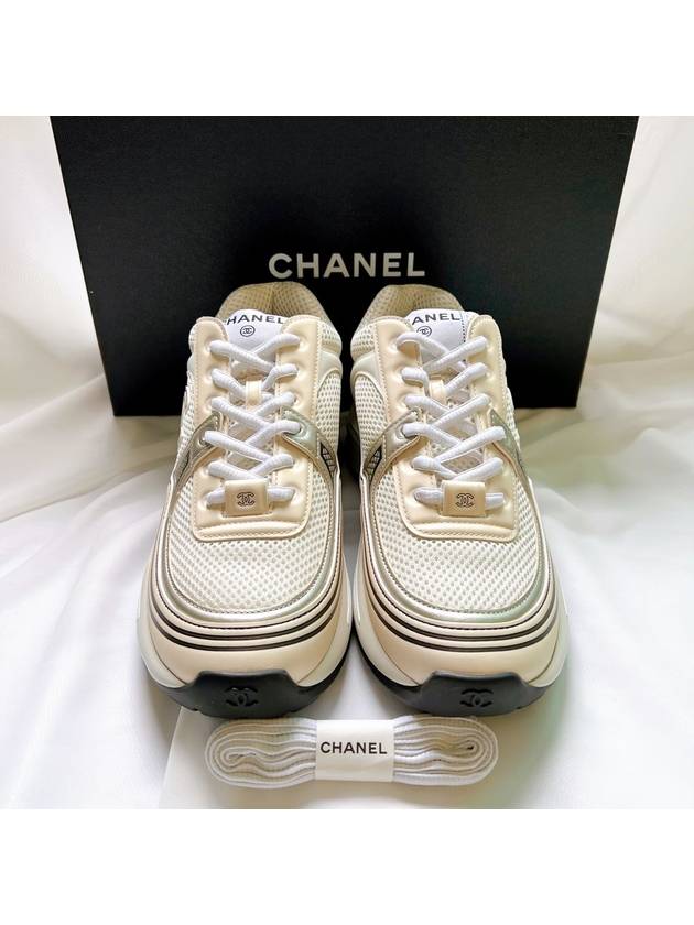 Women CC Logo Fabric Laminated Low Top Sneakers Silver Ivory - CHANEL - BALAAN 2