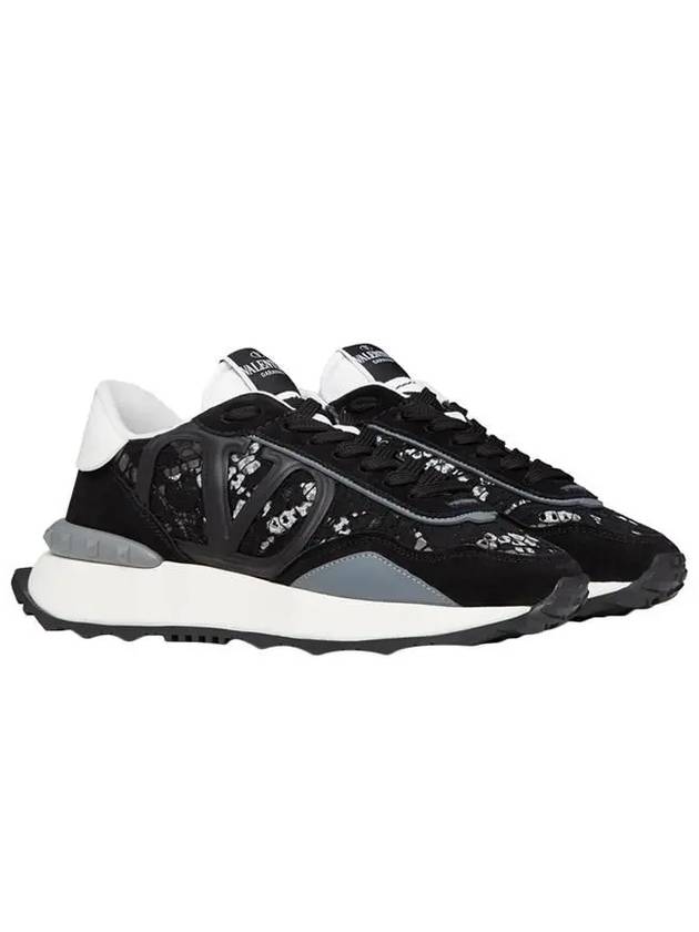 Women's Lace Runner Sneakers Black - VALENTINO - BALAAN.