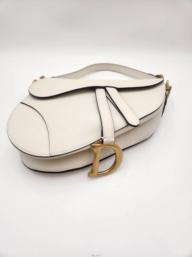 Daol Beomeo Branch Saddle Bag Medium Beige M0446 Condition A - DIOR - BALAAN 5