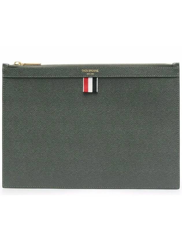 Pebble Grain Three Stripes Zipper Small Clutch Bag Dark Grey - THOM BROWNE - BALAAN 2