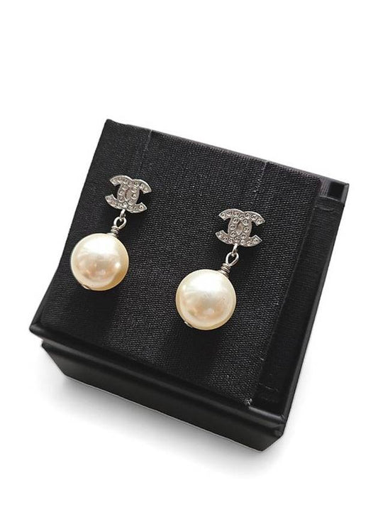 CC logo pearl drop cubic silver earrings - CHANEL - BALAAN 2