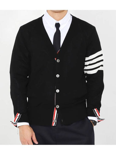 Men's Sustainable Classic Diagonal Wool Cardigan Black - THOM BROWNE - BALAAN 2