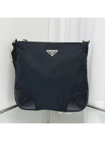 Vintage black punching cross bag 4EPRB3133 - PRADA - BALAAN 1