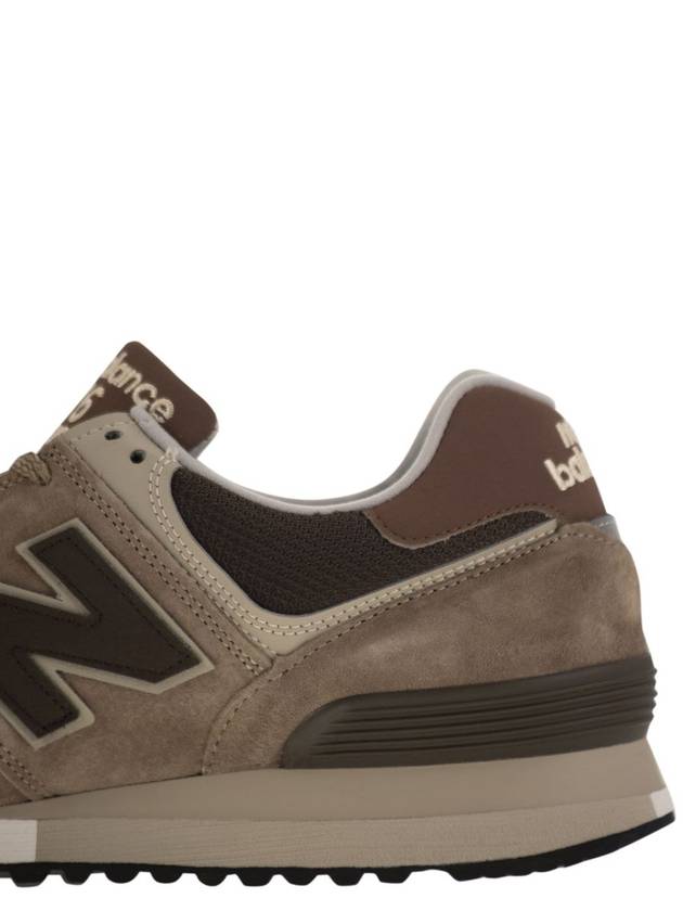 576 - Sneakers - NEW BALANCE - BALAAN 7