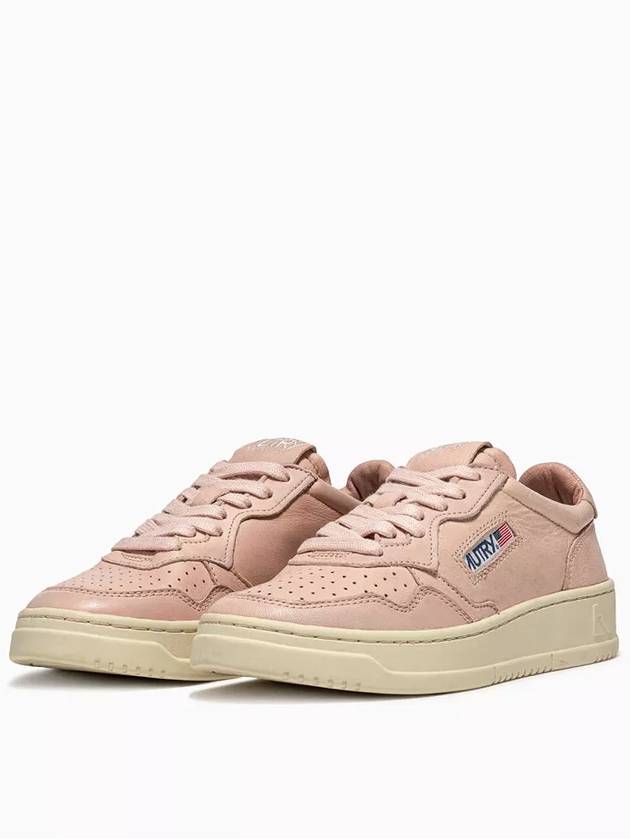 Medalist Goatskin Low Top Sneakers Pink - AUTRY - BALAAN 3