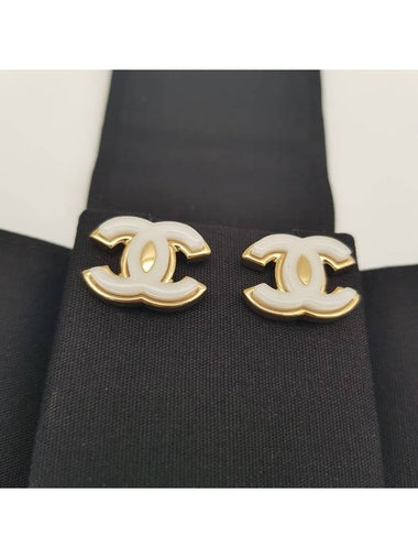 23K CC logo earrings white gold ABC281B14742NS719 - CHANEL - BALAAN 1