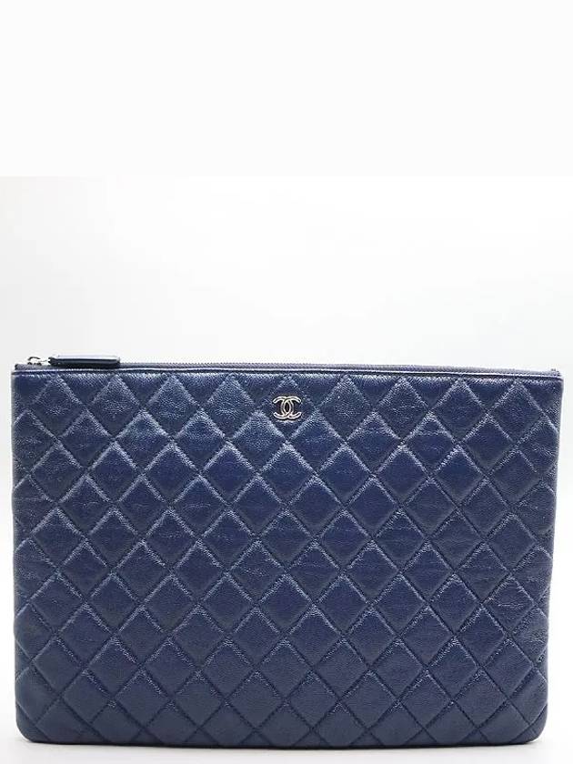 A82552 Navy Caviar Classic Large CC Silver Logo Clutch - CHANEL - BALAAN 2