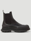 Embossed Logo Chelsea Boots Black - ALEXANDER MCQUEEN - BALAAN 2