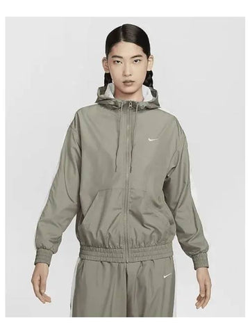 Sportswear Classic Woven Women s Loose UV Protection Hooded Jacket Light Army White FV6299 320 709714 - NIKE - BALAAN 1