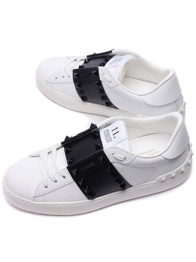 Rockstud Leather Low Top Sneakers White Black - VALENTINO - BALAAN 7