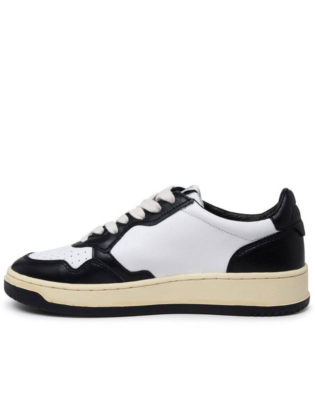 Medalist Killer Whale Sneakers White Black - AUTRY - BALAAN 3