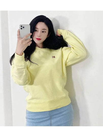 Women's Fox Head Patch Cotton Sweatshirt Light Yellow - MAISON KITSUNE - BALAAN 2