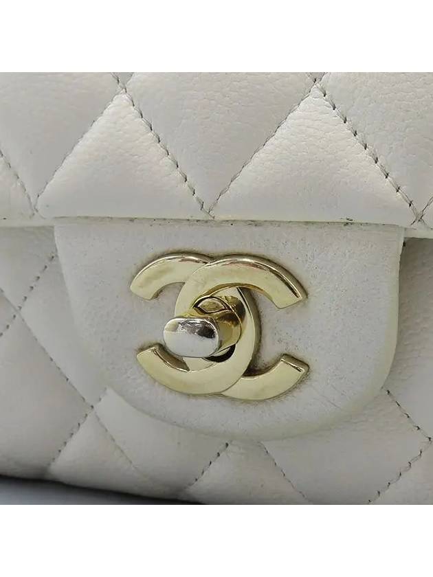 A01112 White Caviar Skin Classic Medium M Size Flap Chain Shoulder Bag - CHANEL - BALAAN 3