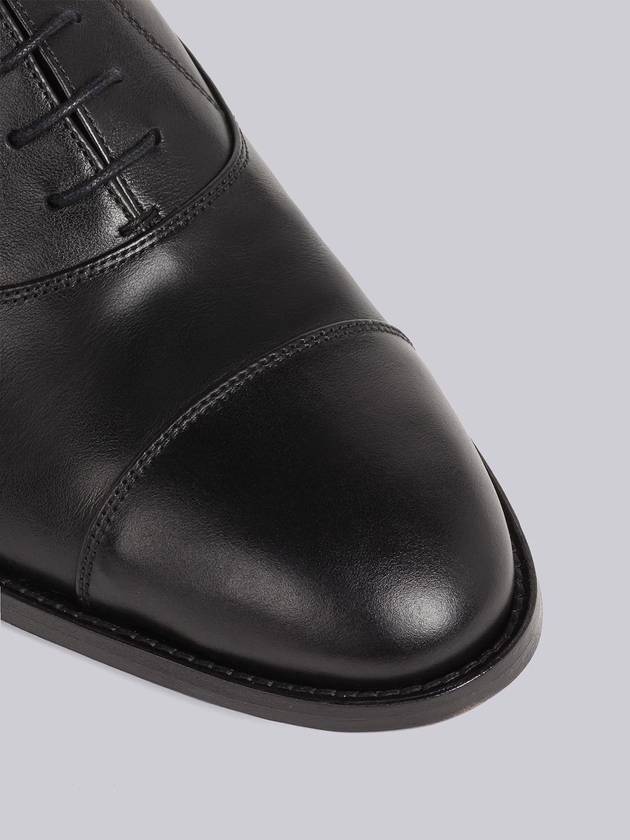 Vitello Caprether Cap Toe Oxford Black - THOM BROWNE - BALAAN.