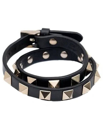 Rockstud Wraparound Bracelet Black - VALENTINO - BALAAN.