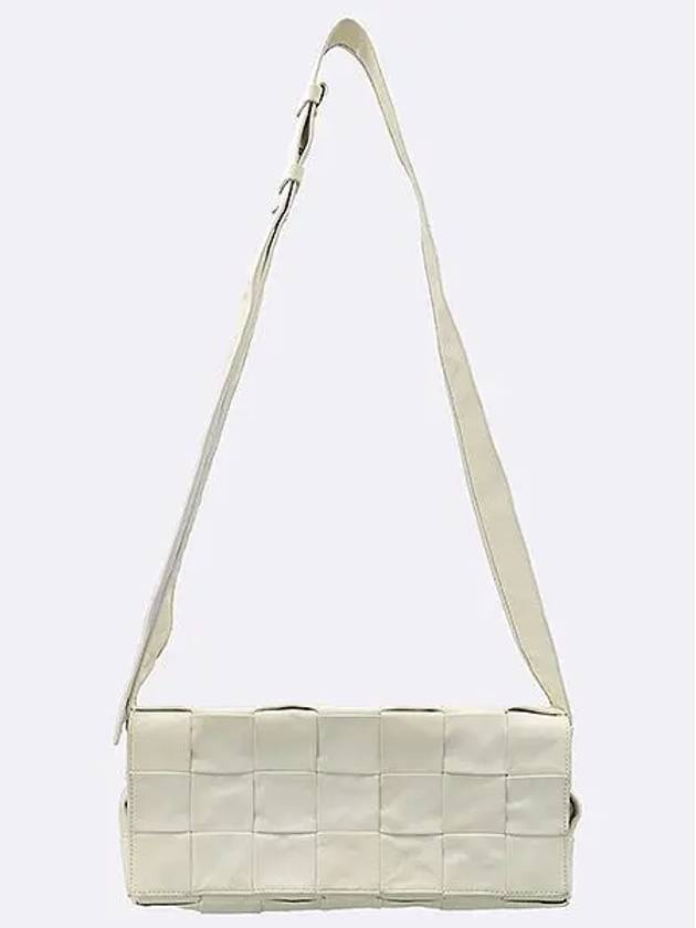 629068 White Intrecciato Stretch Cassette Crossbag - BOTTEGA VENETA - BALAAN 2