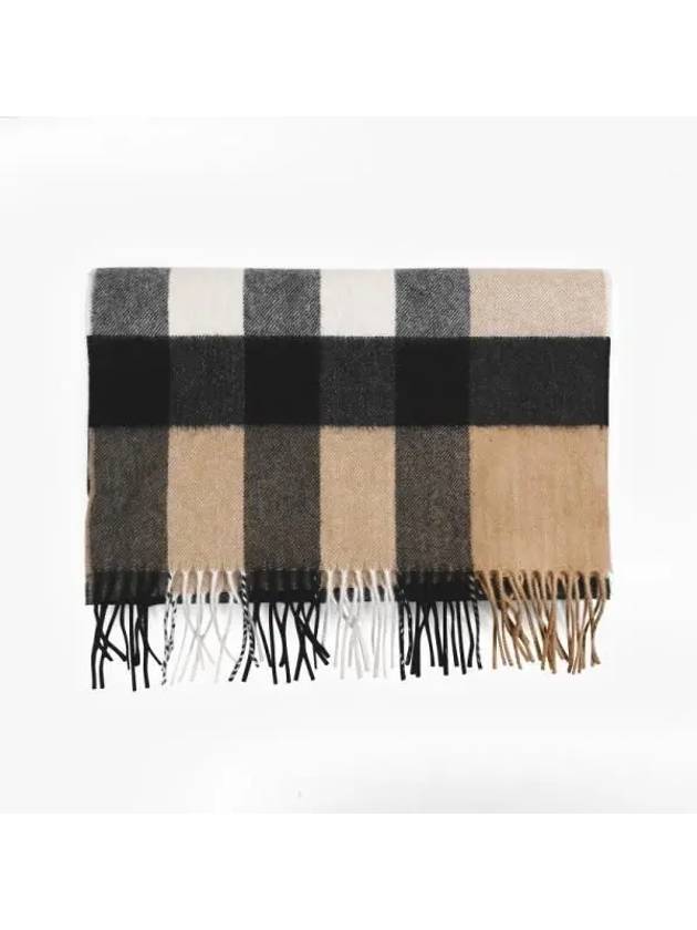 Check Fringe Cashmere Muffler - BURBERRY - BALAAN 3