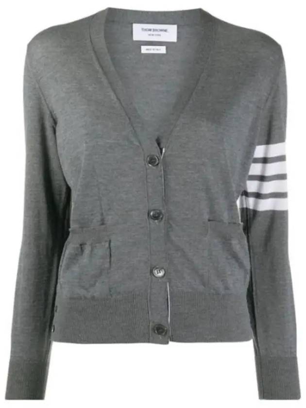 Sustainable Fine Merino Wool 4-Bar Relaxed Fit V-Neck Cardigan Medium Grey - THOM BROWNE - BALAAN 2