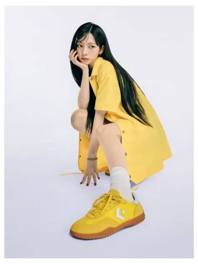 Run Star Trainer Low Top Sneakers Yellow - CONVERSE - BALAAN 2