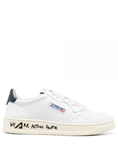 Women's Medalist Suede Lettering Low-Top Sneakers White - AUTRY - BALAAN 2