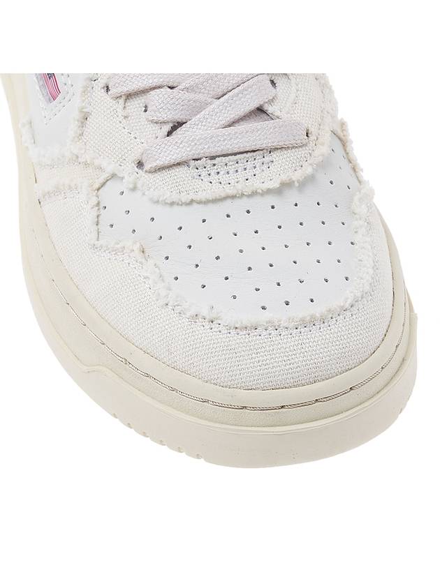 Medalist Low Top Sneakers Ivory - AUTRY - BALAAN 10