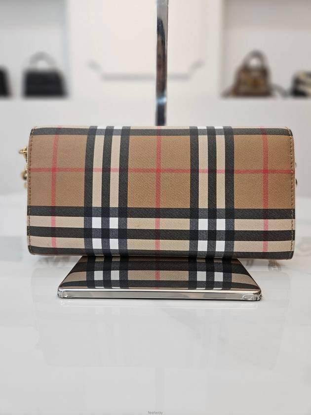 Checked white cross bag 4500496863 Unused - BURBERRY - BALAAN 5