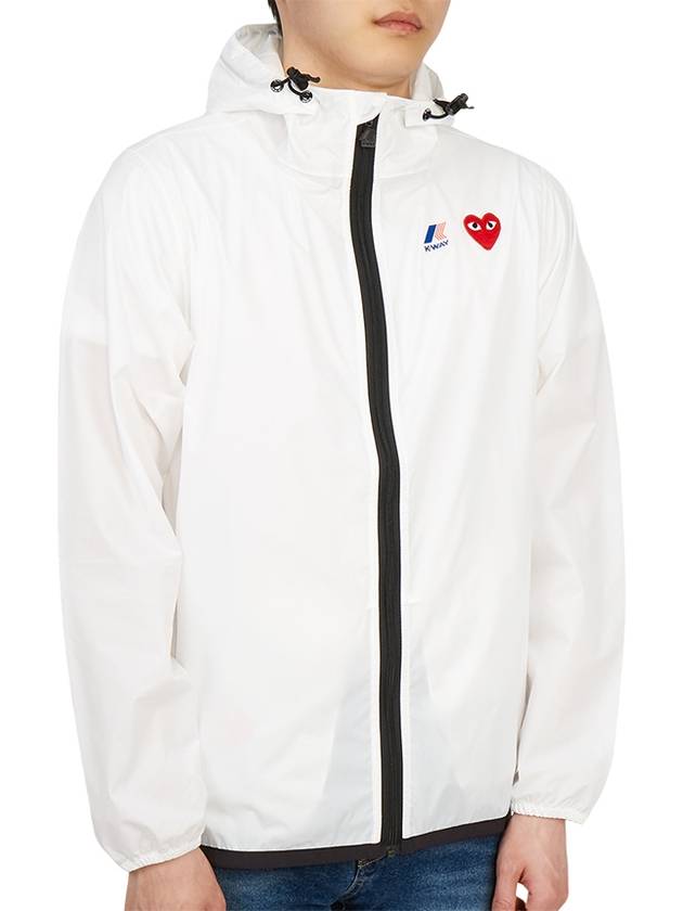 Small Heart Wappen Windbreaker White - COMME DES GARCONS - BALAAN 5