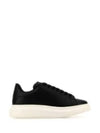 Alexander McQueen oversized lace up sneakers - ALEXANDER MCQUEEN - BALAAN 2