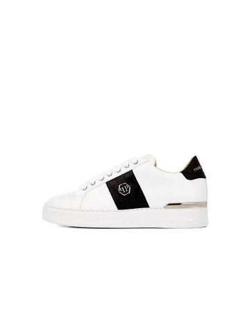 Men's Crocodile Patch Hexagon Sneakers White 270070 - PHILIPP PLEIN - BALAAN 1