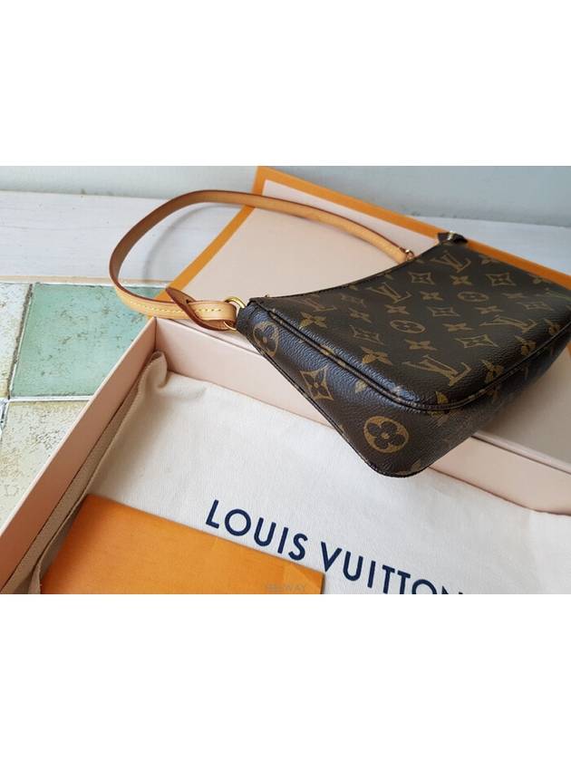 women pouch bag - LOUIS VUITTON - BALAAN 6