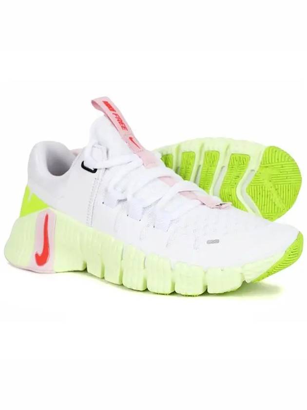 Women's Free Metcon 5 Workout Low Top Sneakers Barely Volt - NIKE - BALAAN 3