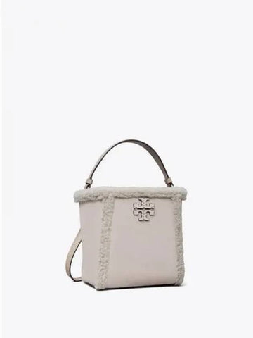 McGraw Shearling Fleece Small Bucket Bag Tote Gray Domestic Product GM0023102099116 - TORY BURCH - BALAAN 1