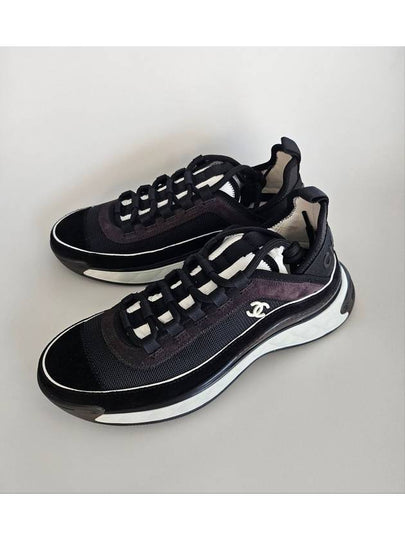 Mixed Fibers Fabric Suede Calfskin Low-Top Sneakers Black - CHANEL - BALAAN 2