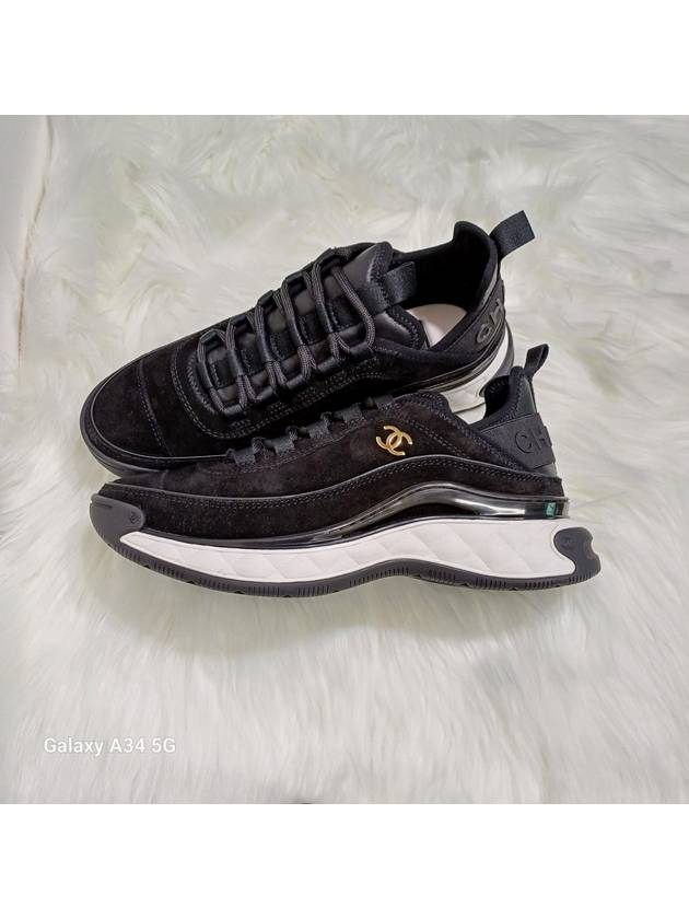 Logo Mixed Fibers Suede Low Top Sneakers Black - CHANEL - BALAAN 2