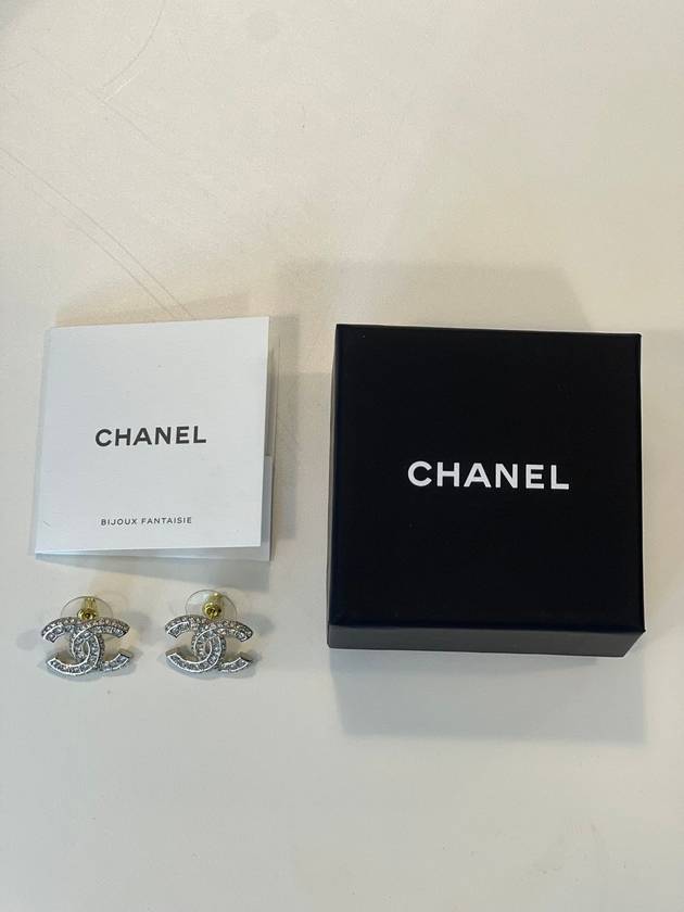 Metal Earrings Diamantes & Gold Crystal - CHANEL - BALAAN 9