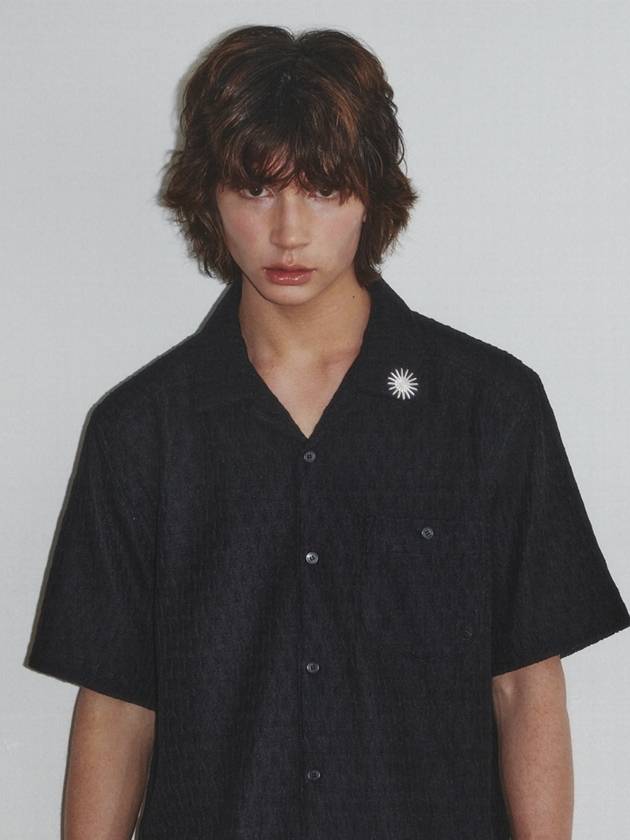 Wrikle Emboss Open Collar Shirt_Black - KINETO - BALAAN 1