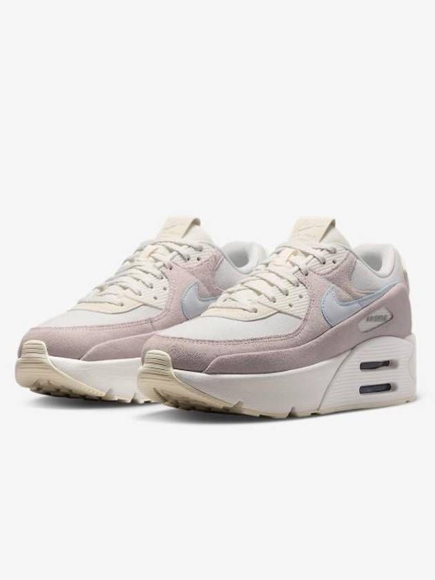 Air Max 90 LV8 SE Low Top Sneakers Photon Dust Light Soft Pink - NIKE - BALAAN 3