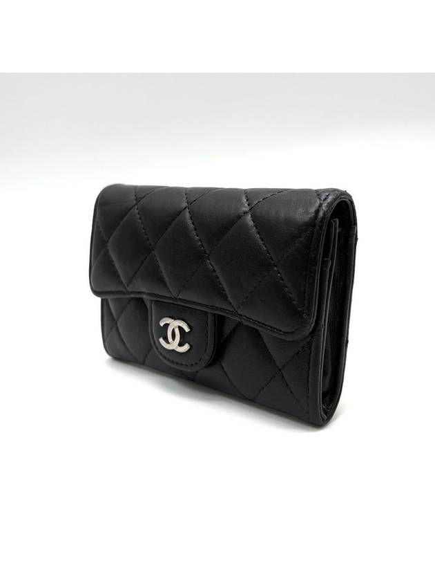 Lambskin silver flap card wallet - CHANEL - BALAAN 3