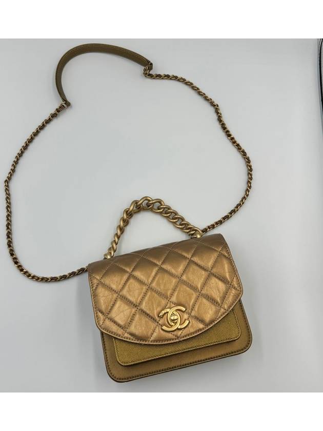 Calfskin CC logo season bag gold flap small AS0784 - CHANEL - BALAAN 6