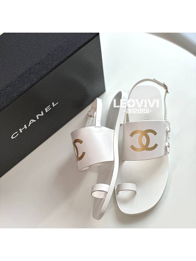 CC Logo Printing Sandals White - CHANEL - BALAAN 5