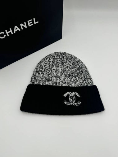 Cashmere CC logo two tone beanie black AAA148 - CHANEL - BALAAN 1