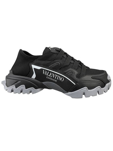 Logo Climbers Low Top Sneakers Black - VALENTINO - BALAAN 1