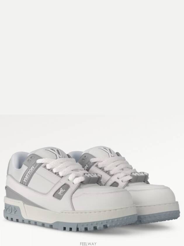 1ACRJY FOR WOMEN LV Trainer Maxi Sneakers - LOUIS VUITTON - BALAAN 2