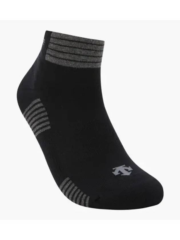 GOLF Men s Medium Neck Socks DP32MFSO82 - DESCENTE - BALAAN 1