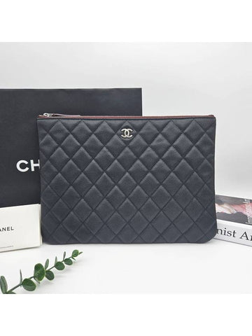 Classic Clutch Medium A82545 - CHANEL - BALAAN 1