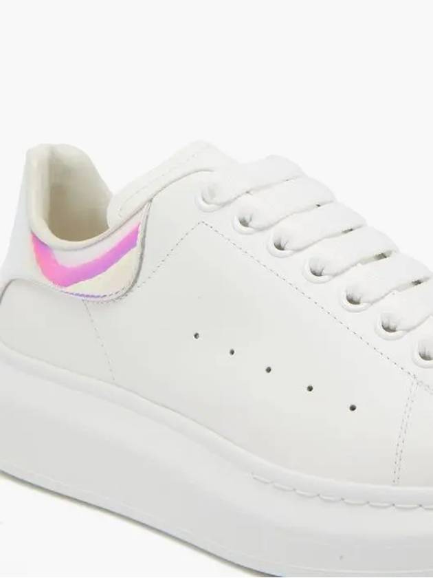 Chunky oversole holographic heel tab over platform sneakers white - ALEXANDER MCQUEEN - BALAAN 4