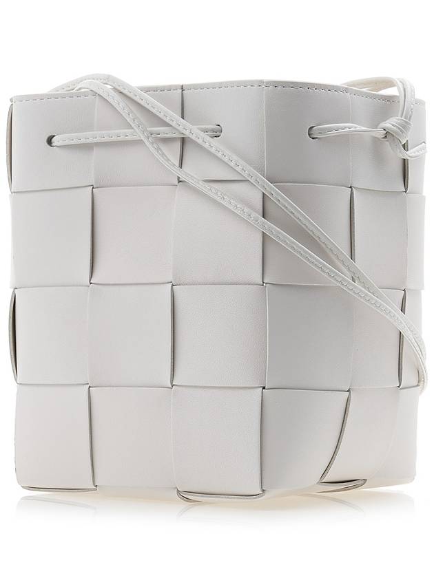 Intrecciato Cassette Small Bucket Bag White - BOTTEGA VENETA - BALAAN 3