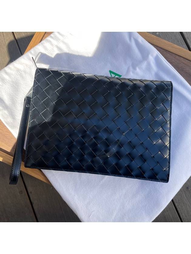 Intrecciato Brushed Strap Clutch Bag Black - BOTTEGA VENETA - BALAAN 2