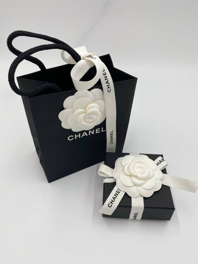 Women's Cubic Earrings Ivory AB8913 - CHANEL - BALAAN 2